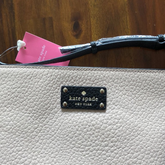 Kate Spade Bay Street Cora Crossbody Bag - Picture 3 of 6